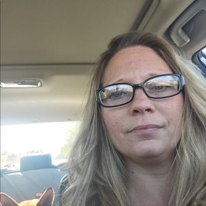 Meet your Posher, Stacy